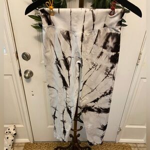 NWT Victorias Secret Pink Active Seamless Leggings Yoga Pants M